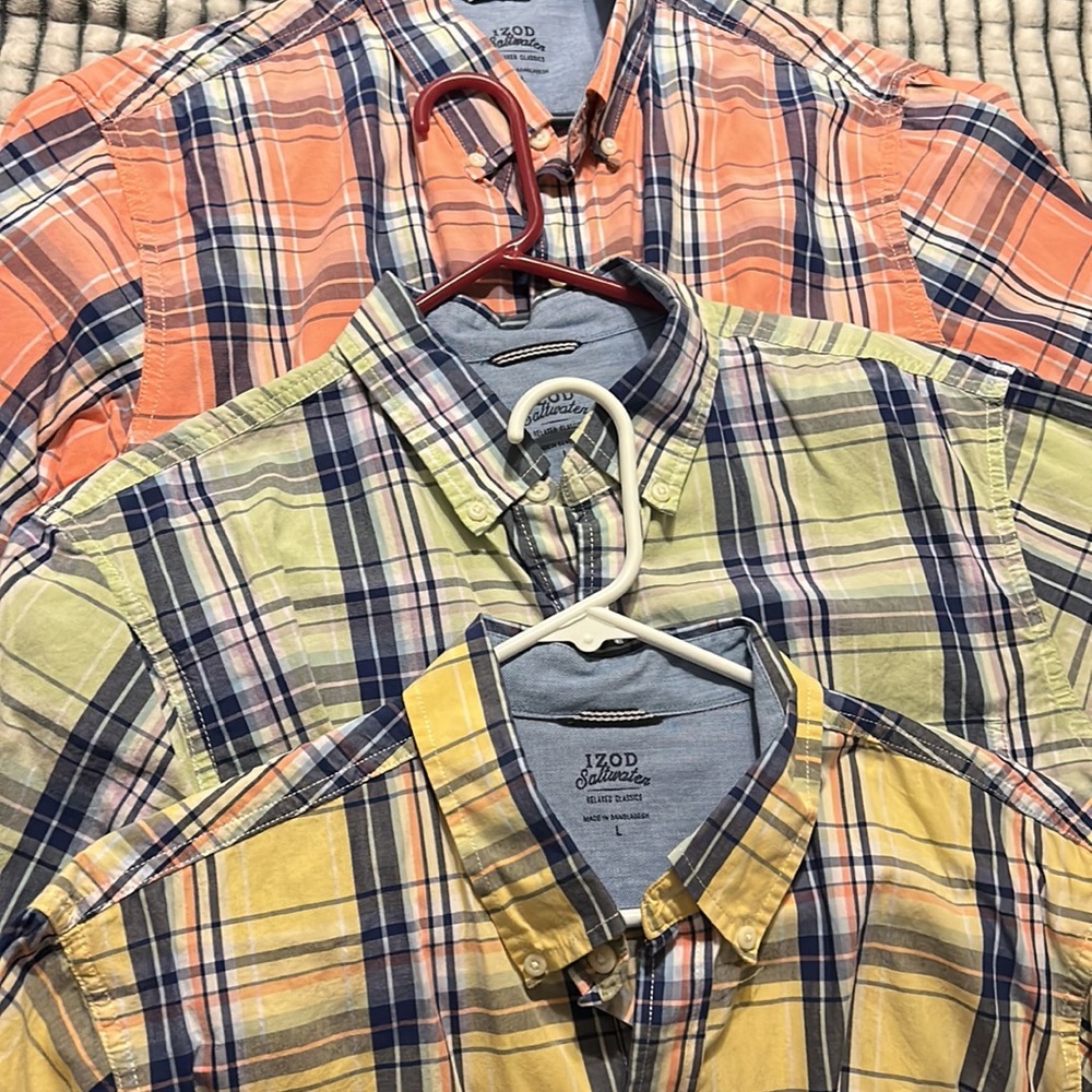 Men’s Izod, saltwater button-down, short sleeve, size large bundle of three